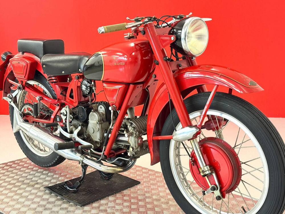 Moto Guzzi AIRONE 250 SPORT (9)