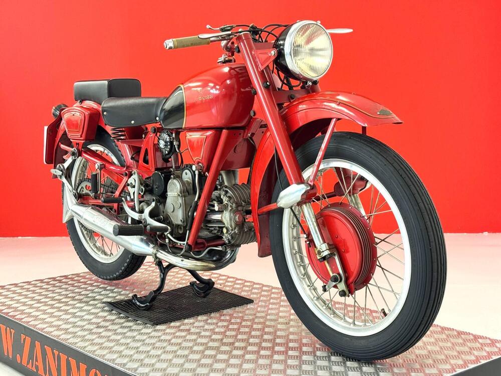 Moto Guzzi AIRONE 250 SPORT (14)