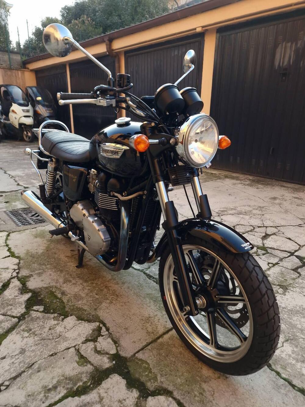 Triumph Bonneville SE (2009 - 13) (2)