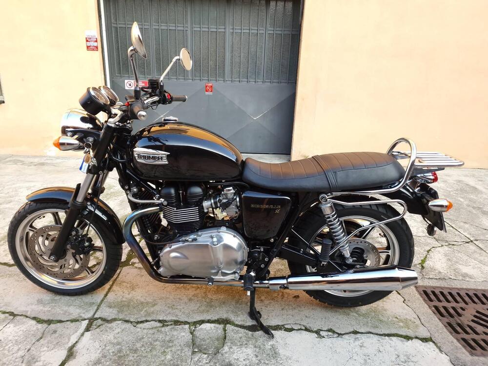Triumph Bonneville SE (2009 - 13) (5)