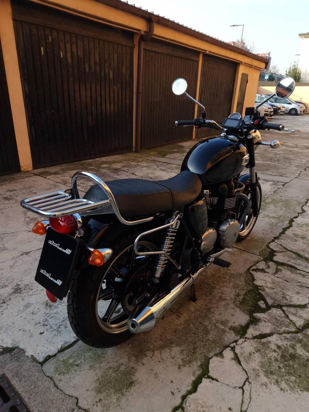 Triumph Bonneville SE (2009 - 13) (8)