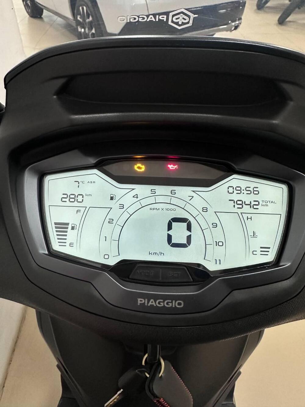 Piaggio Beverly 400 S ABS-ASR (2021 - 24) (3)