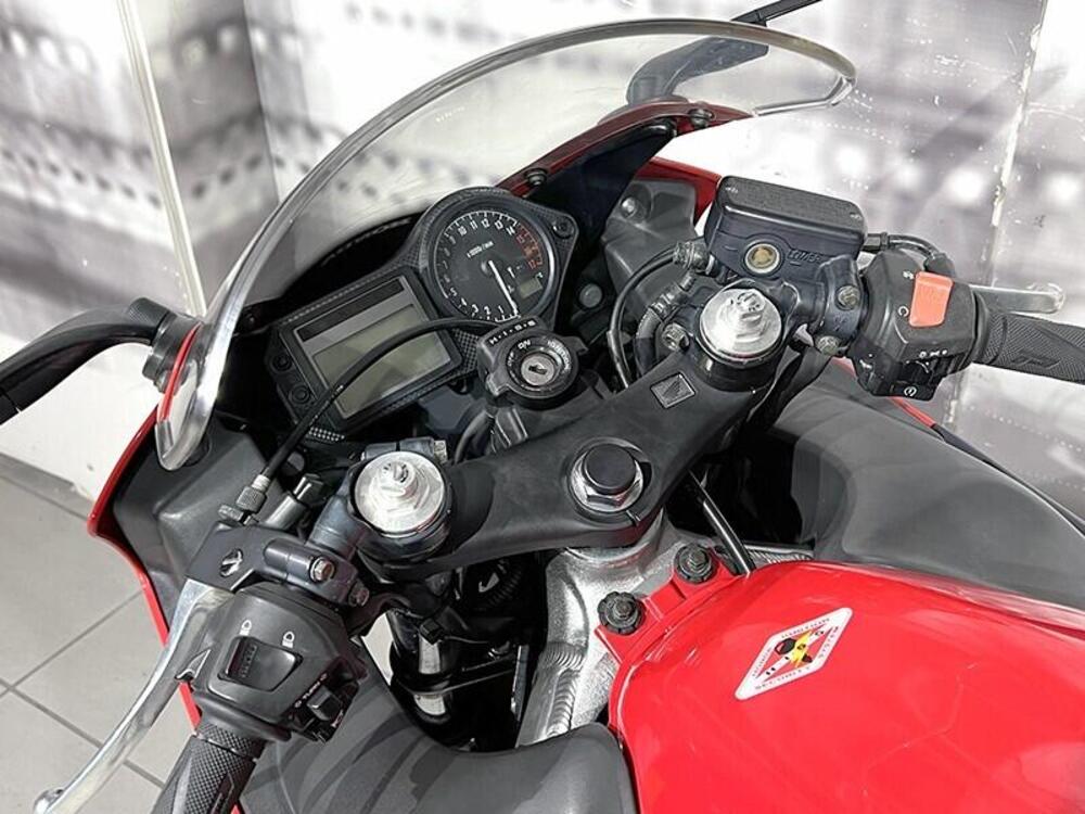 Honda CBR 600 F (2001 - 06) (6)
