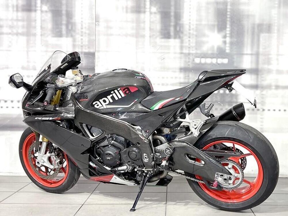 Aprilia RSV4 RR (2017 - 18) (2)