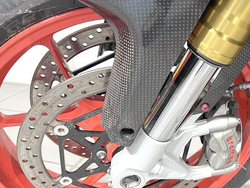 Aprilia RSV4 RR (2017 - 18) (5)