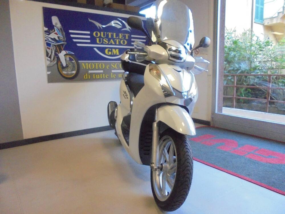 Honda SH 300 i ABS (2016 - 20) (5)