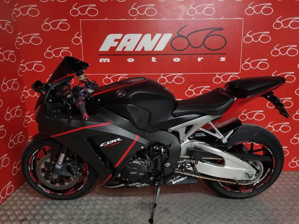 Honda CBR 1000 RR Fireblade (2012 - 16) (3)