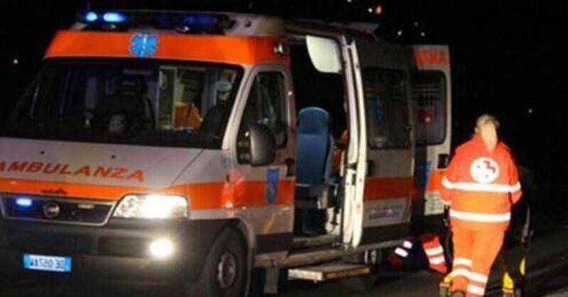 Zanica, schianto moto-auto: 17enne in codice rosso