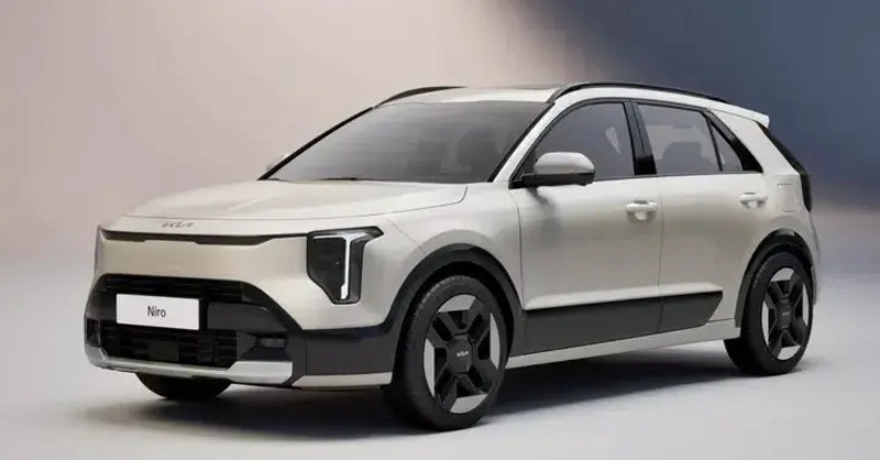 Kia Niro 2027, ecco come cambia: restyling completo e maxi schermi a bordo