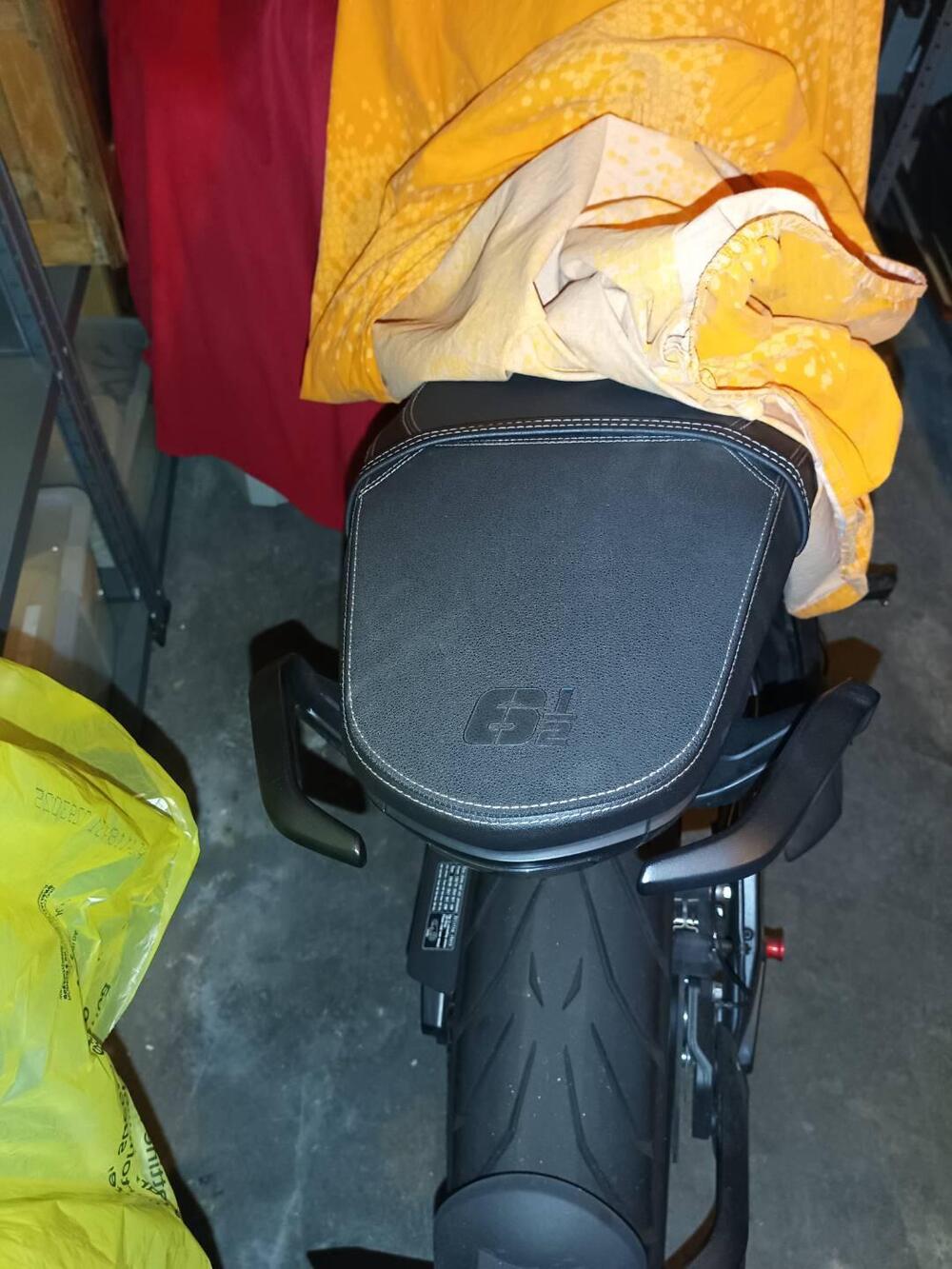 Moto Morini SEIEMMEZZO STR (2022 - 26) (4)