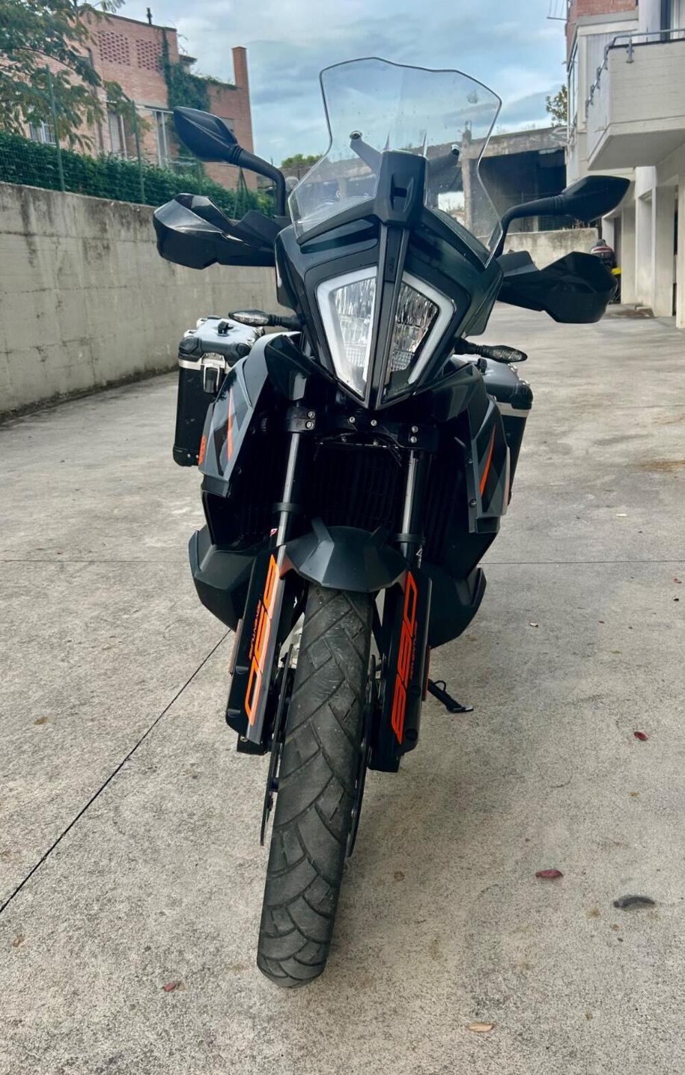 KTM 890 Adventure (2022) (2)