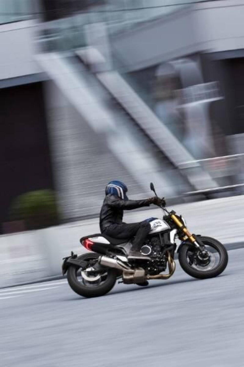 CFMOTO 700CL-X Heritage (2021 - 26) (7)