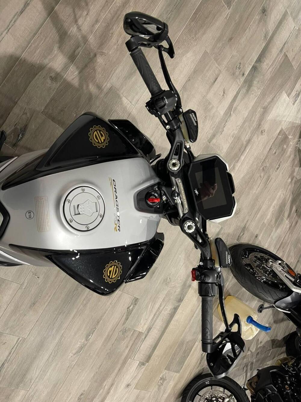 MV Agusta Dragster 800 RR Ottantesimo (2025 - 26) (10)