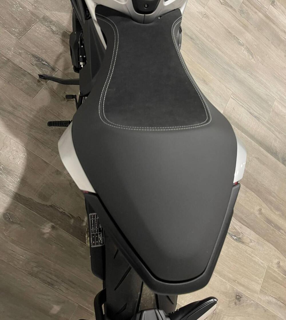 MV Agusta Dragster 800 RR Ottantesimo (2025 - 26) (11)