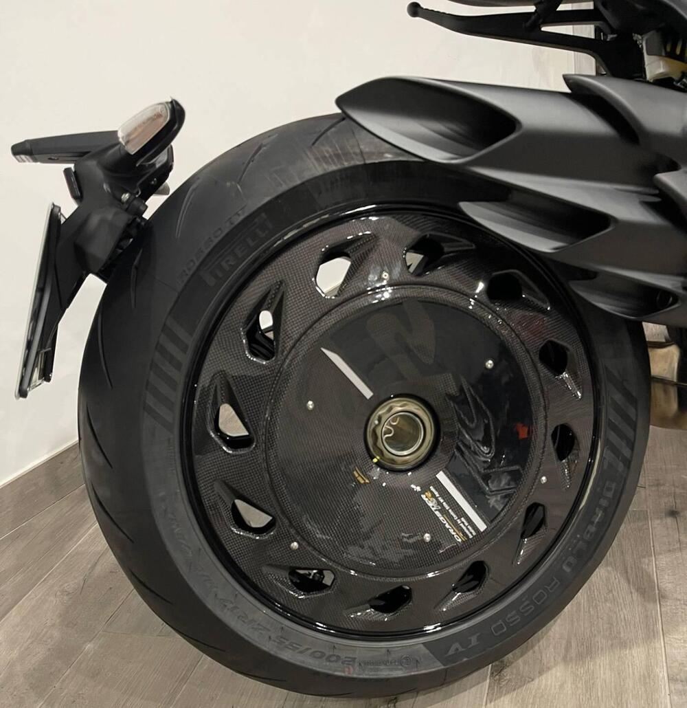 MV Agusta Dragster 800 RR Ottantesimo (2025 - 26) (17)