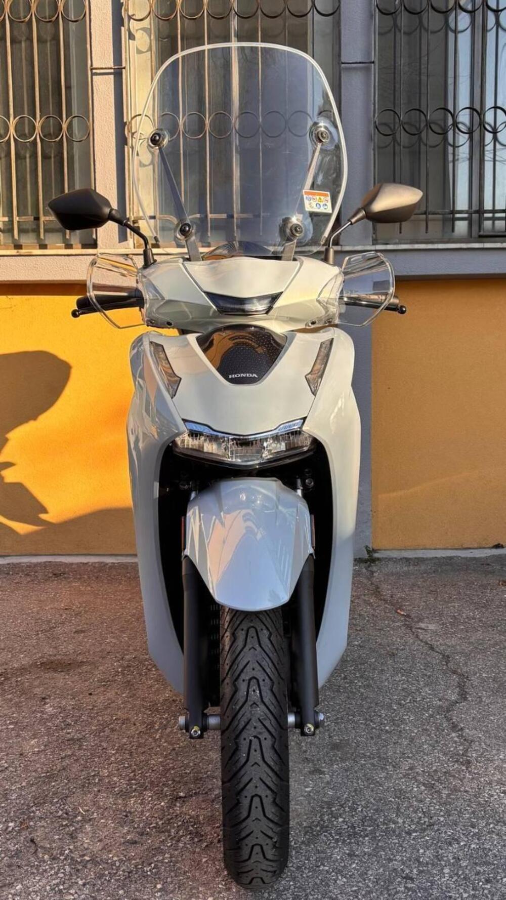 Honda SH 350i GT (2025 - 26) (5)