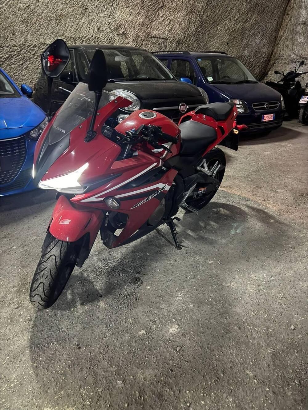 Honda CBR 500 R ABS (2017 - 18) (2)