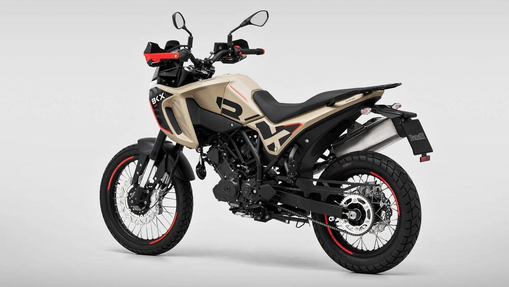 Benelli BKX 125 (2026) (2)