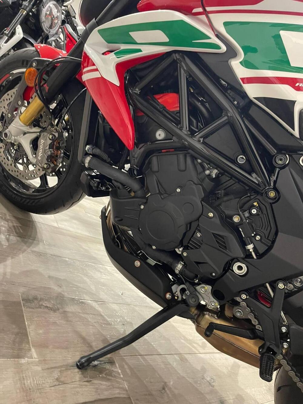 MV Agusta Dragster 800 RC SCS (2022 - 25) (13)