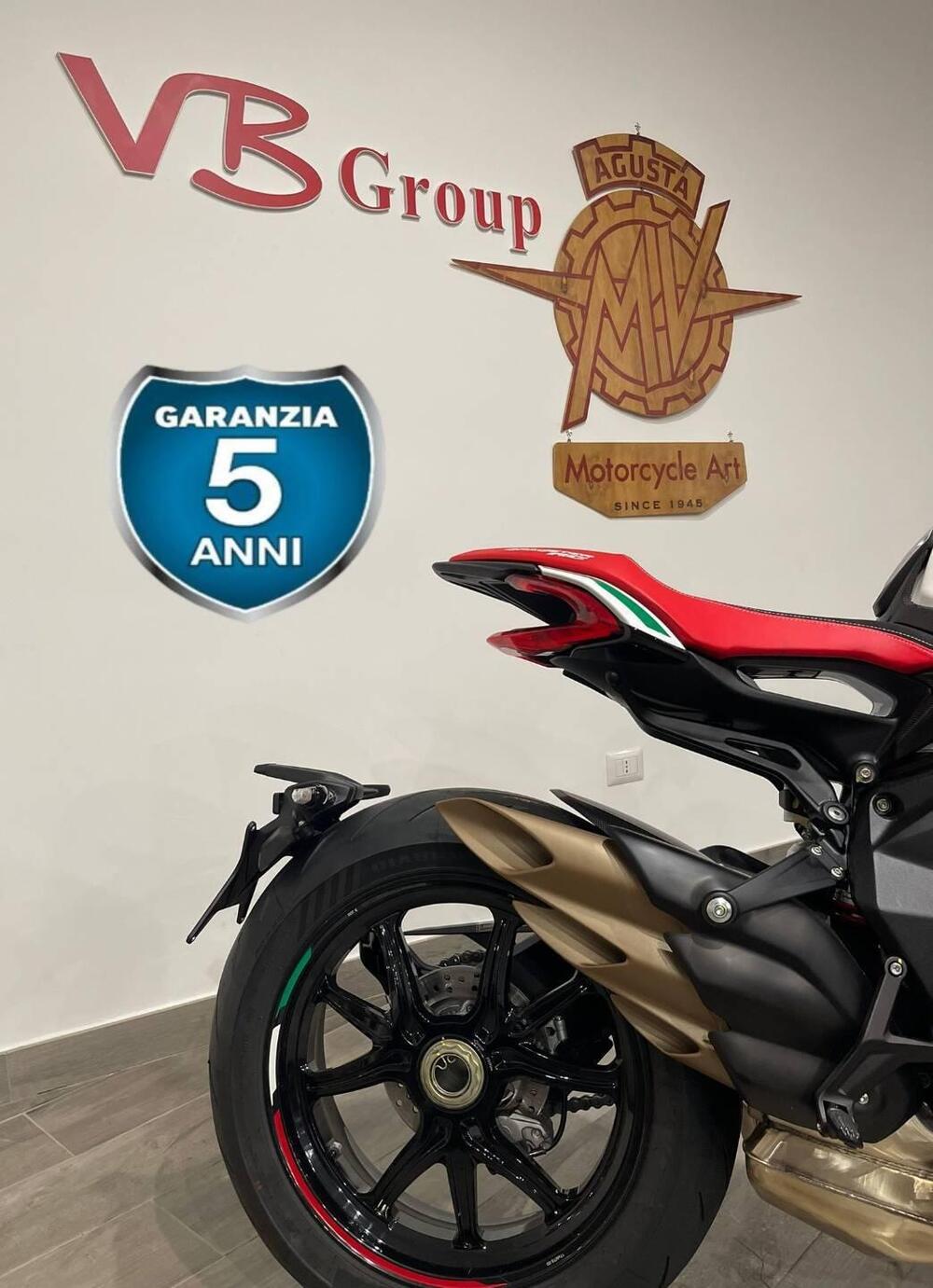 MV Agusta Dragster 800 RC SCS (2022 - 25) (17)