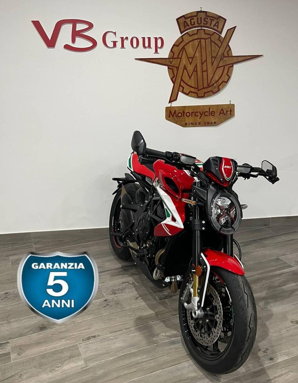 MV Agusta Dragster 800 RC SCS (2022 - 25)