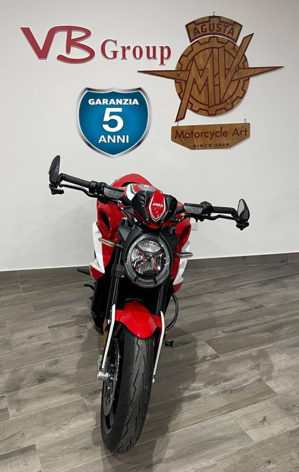MV Agusta Dragster 800 RC SCS (2022 - 25) (2)