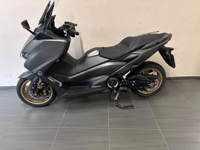 Yamaha T-Max 560 Tech Max (2021) usata