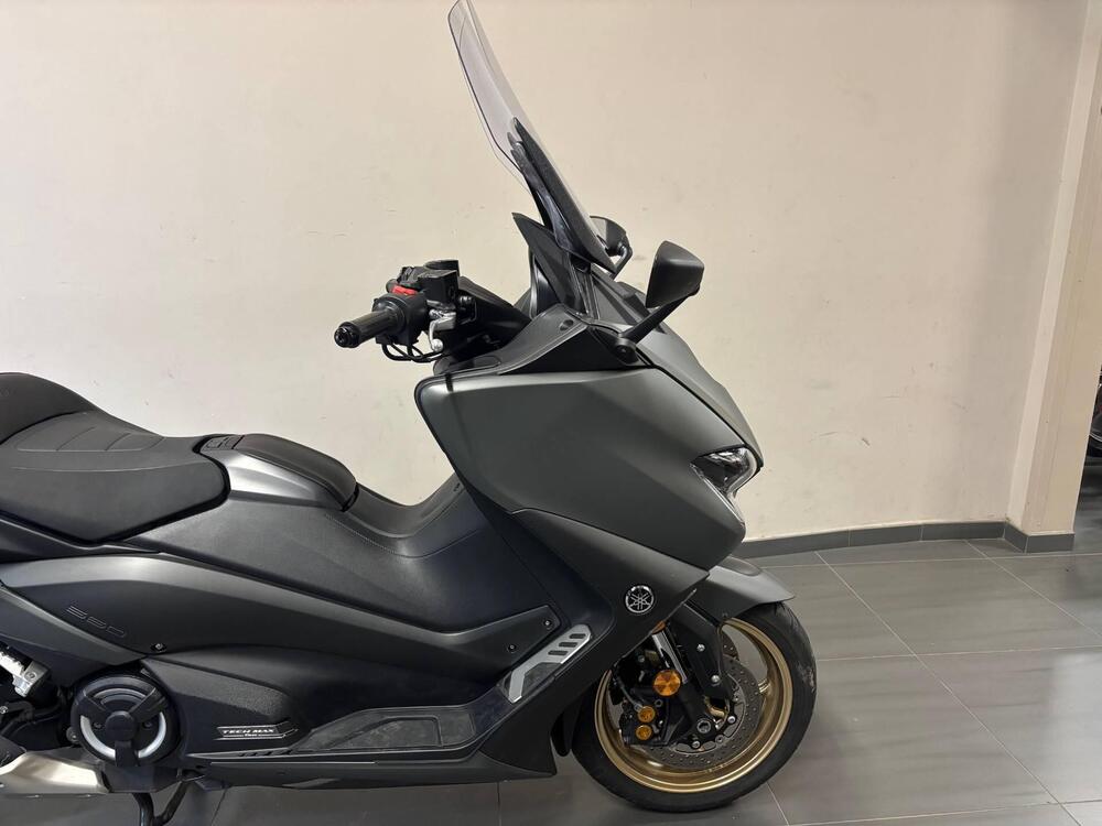 Yamaha T-Max 560 Tech Max (2021) (9)