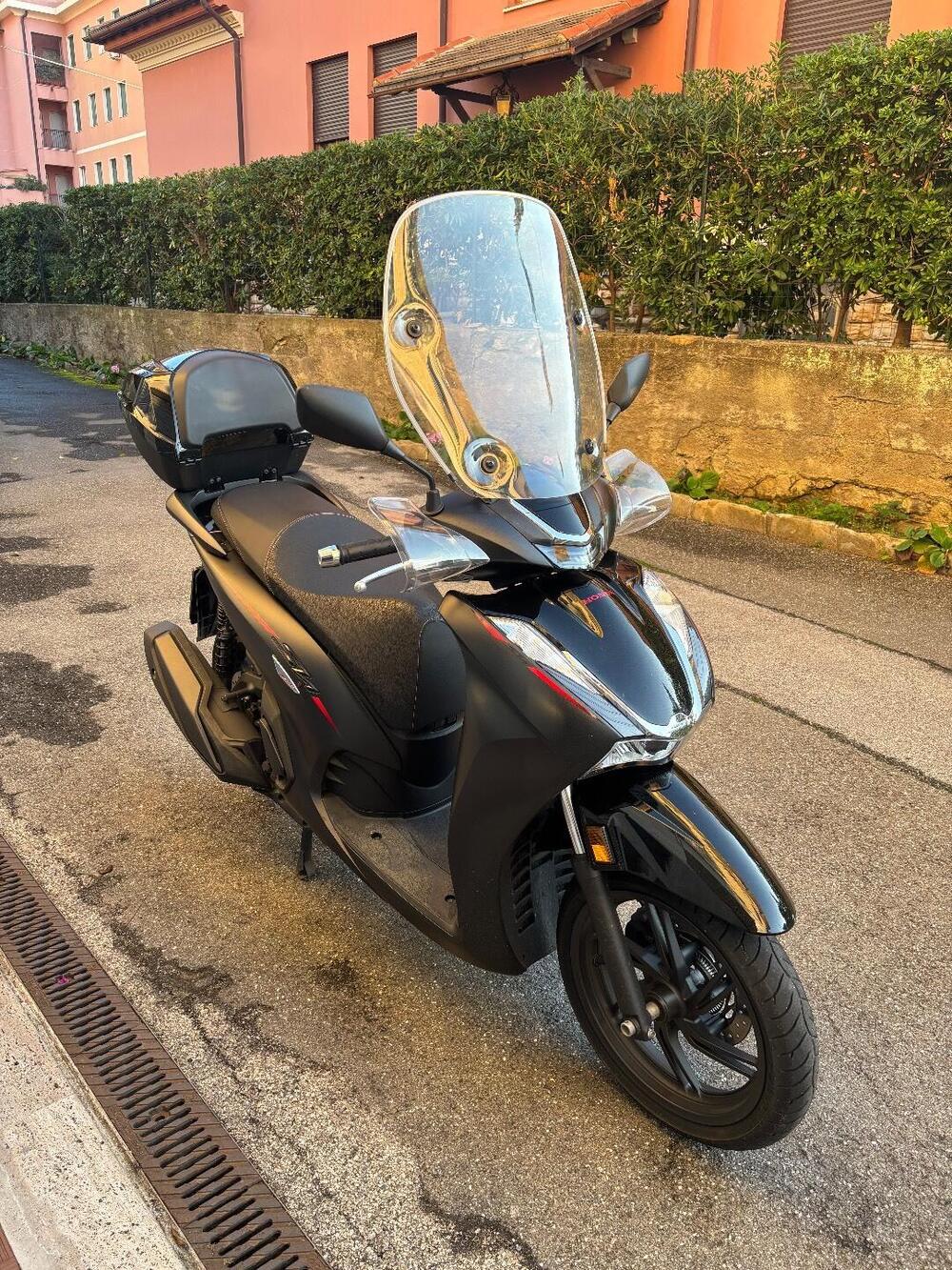 Honda SH 350 Sport (2021 - 24) (2)