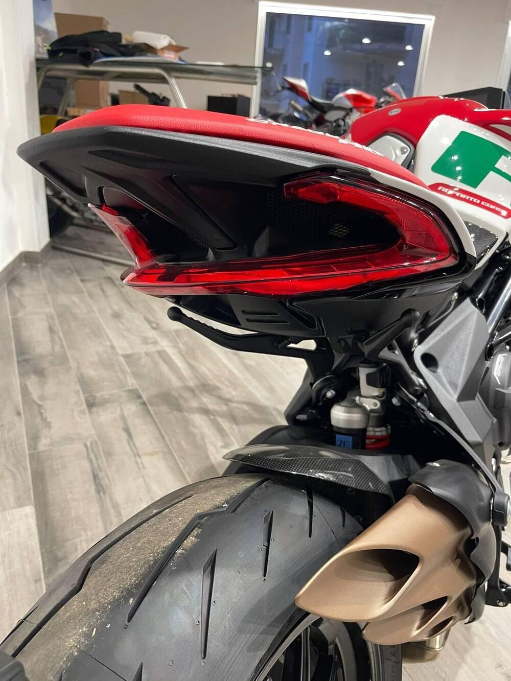 MV Agusta Dragster 800 RC SCS (2022 - 25) (8)