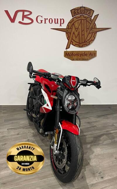 MV Agusta Dragster 800 RC SCS (2022 - 25) usata