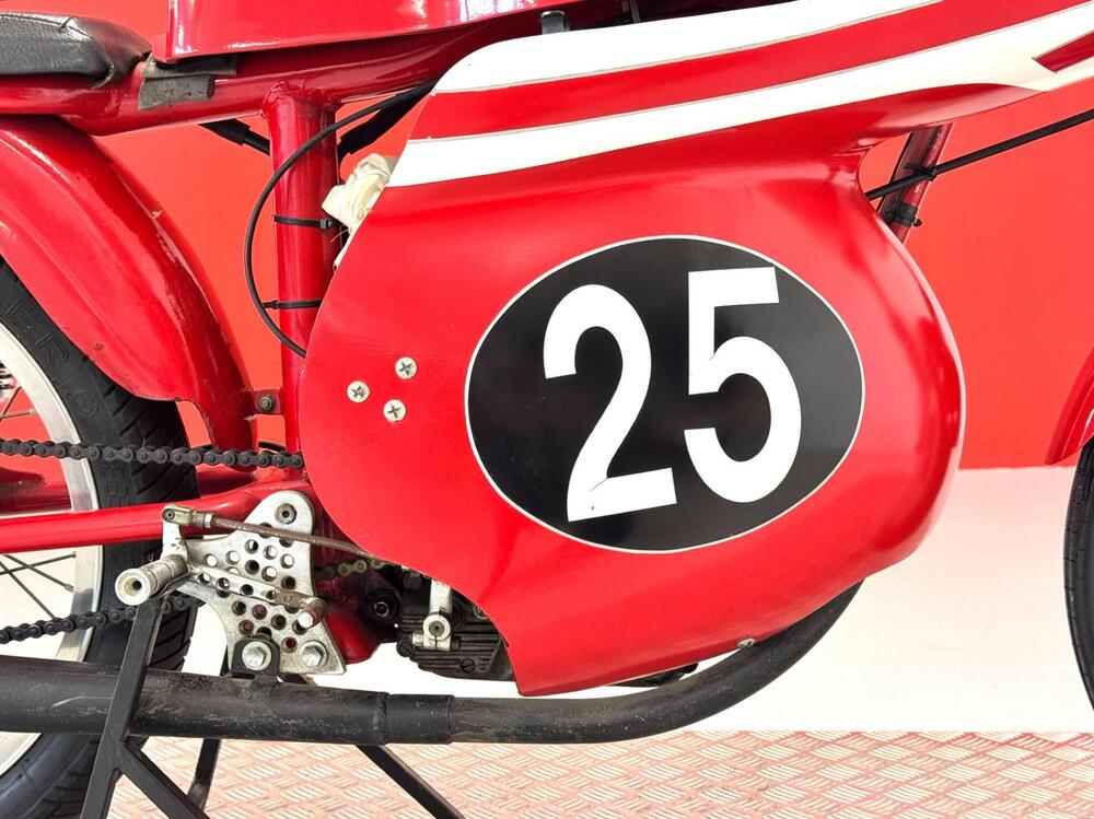 Moto Morini CORSARO 125 CORSA (10)