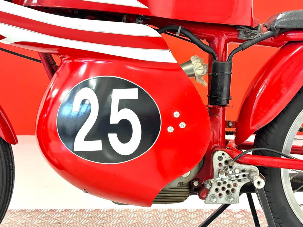 Moto Morini CORSARO 125 CORSA (15)