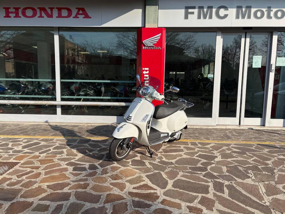 Vespa GTS 300 Super (2023 - 24) (3)