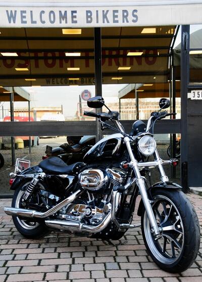 Harley-Davidson 1200 SuperLow (2014 - 16) - XL 1200T usata