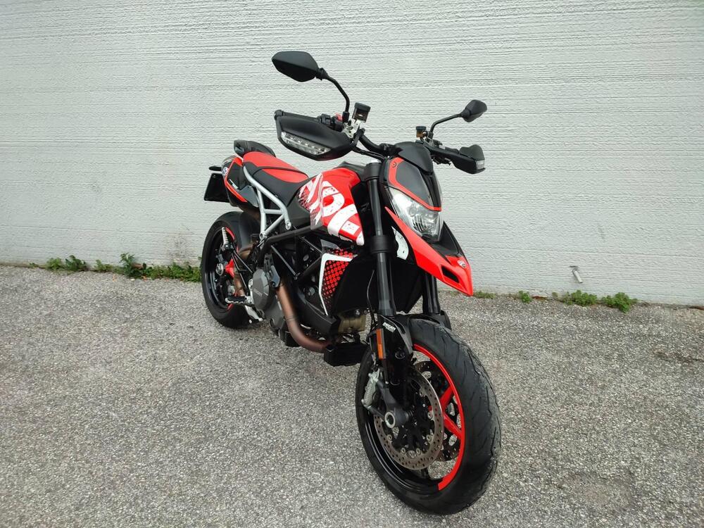 Ducati Hypermotard 950 RVE (2022 - 25) (2)