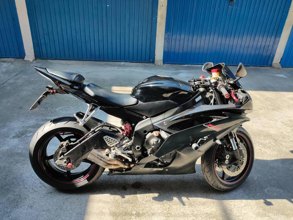 Yamaha YZF R6 (2010 - 16) (3)