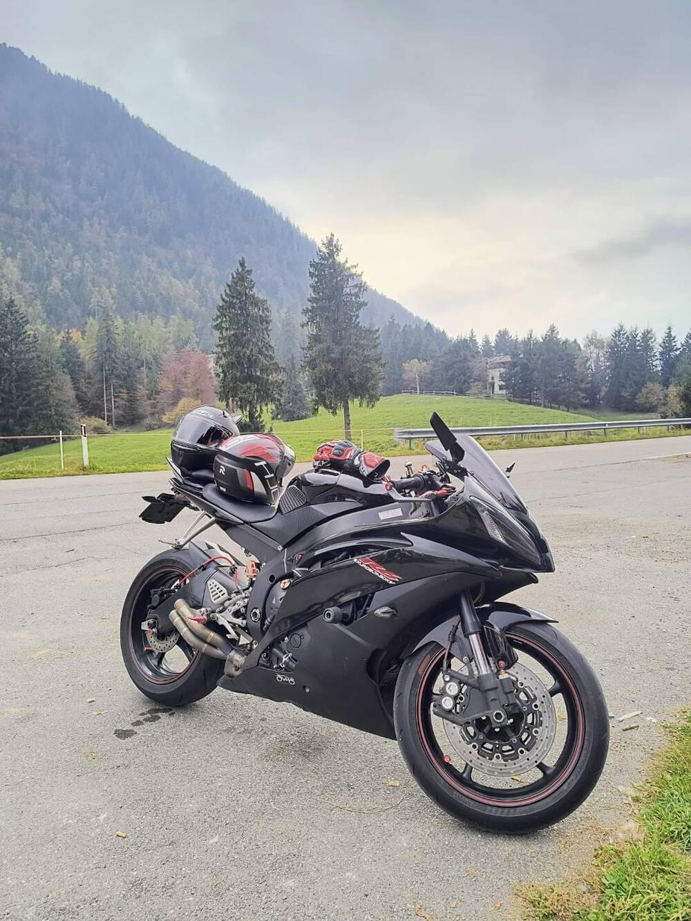 Yamaha YZF R6 (2010 - 16) (5)