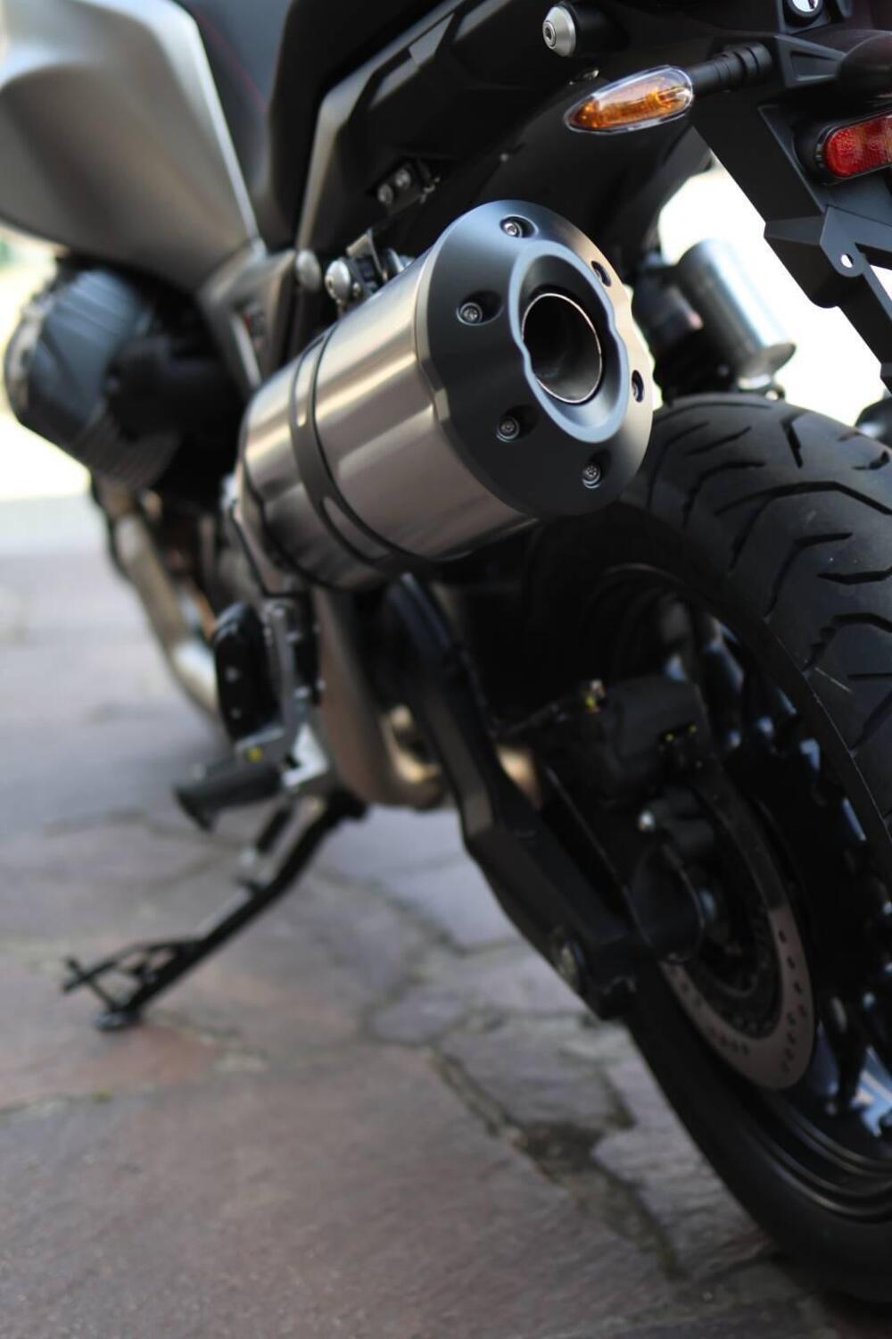 Moto Guzzi V85 Strada (2024 - 26) (9)