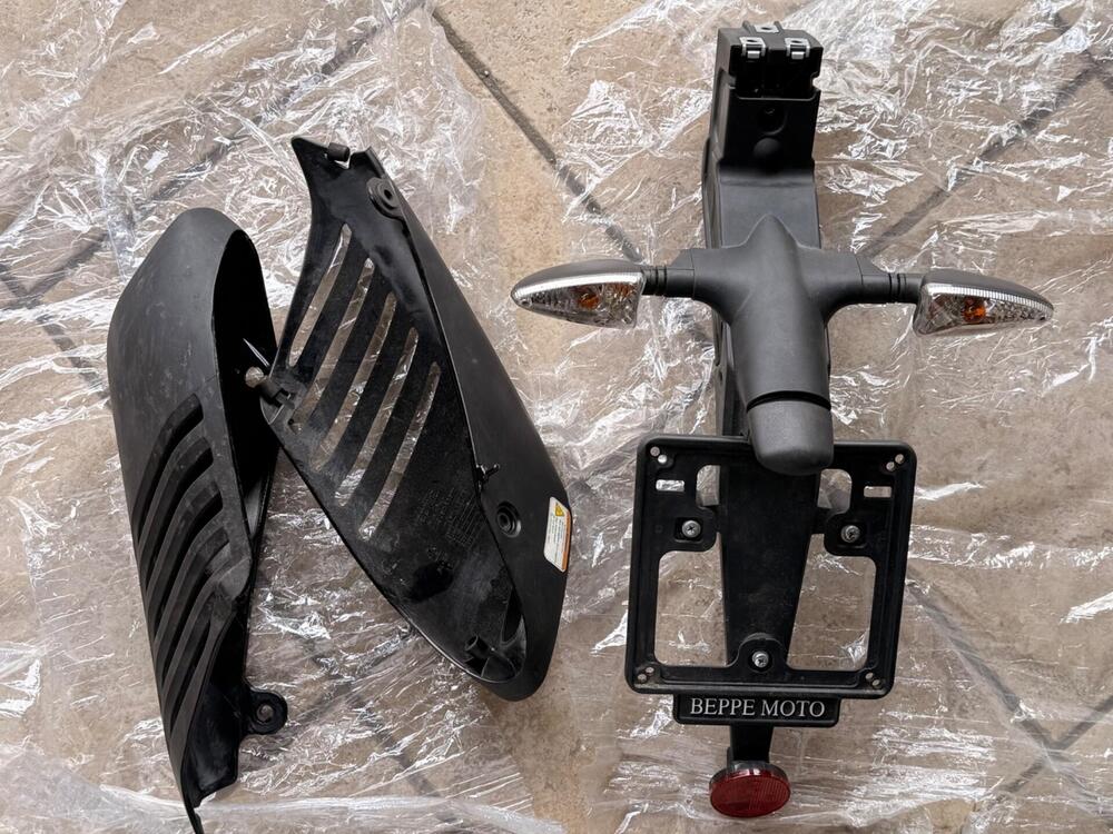 Aprilia Dorsoduro 900 (2017 - 20) (15)