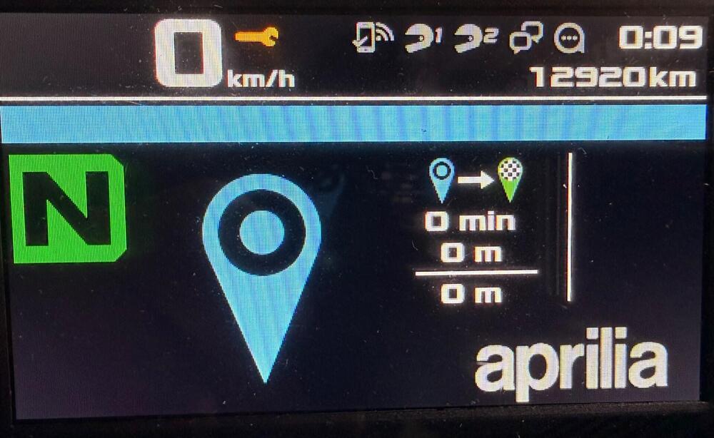 Aprilia Dorsoduro 900 (2017 - 20) (6)