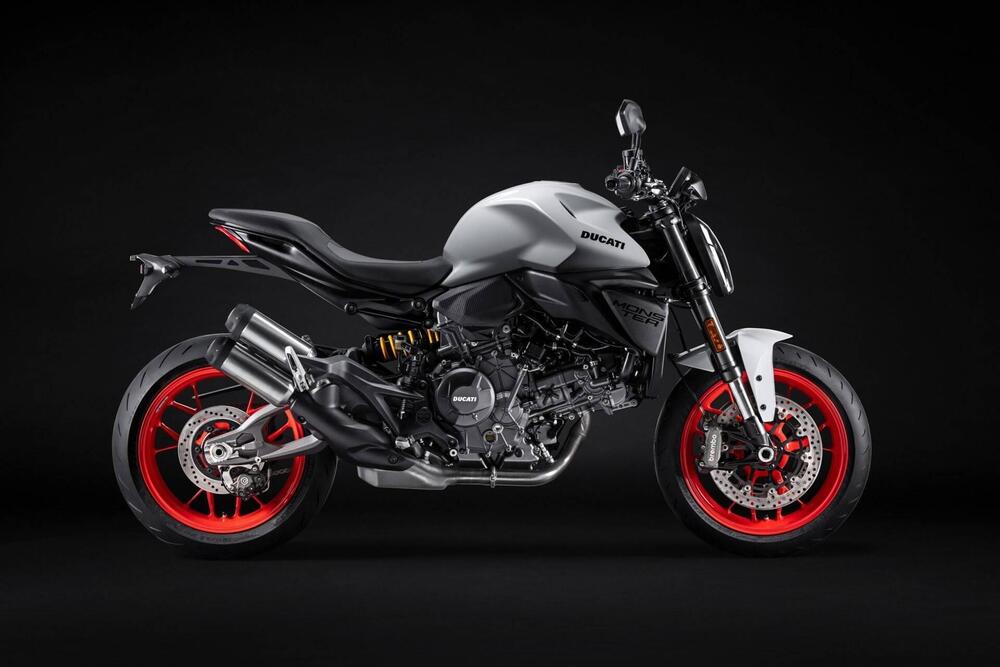 Ducati Monster 890 + (2026) (4)