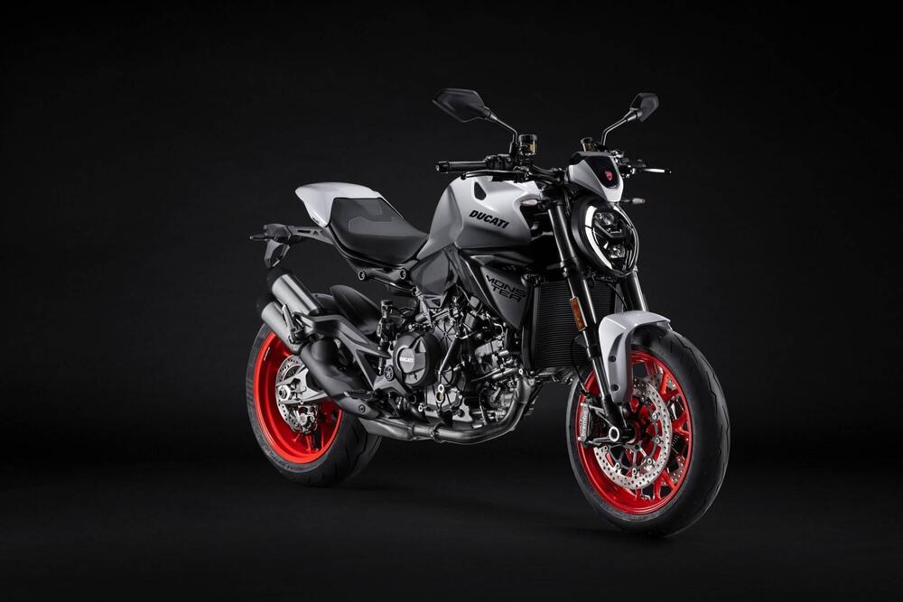 Ducati Monster 890 + (2026) (3)
