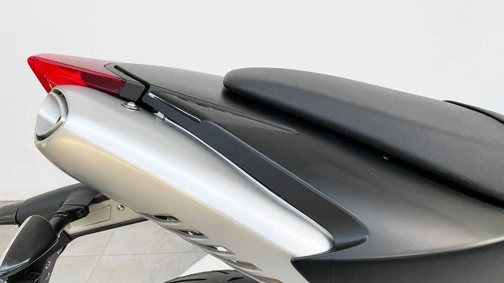 Aprilia Dorsoduro 750 (2009 - 14) (9)