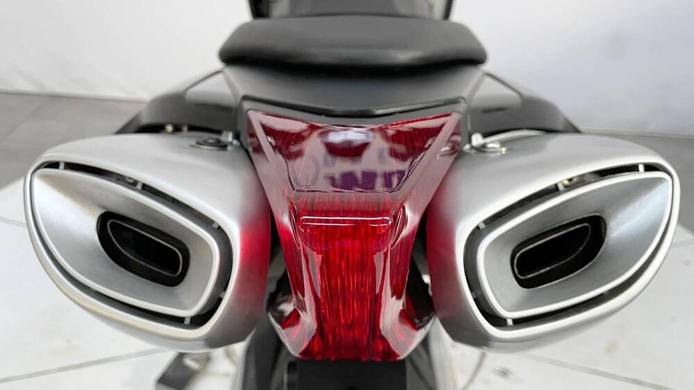 Aprilia Dorsoduro 750 (2009 - 14) (15)