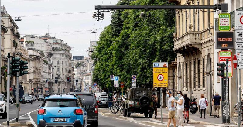 ZTL 2026, stretta su ibride ed elettriche: tutte le citt&agrave; dove scattano divieti e nuove tariffe