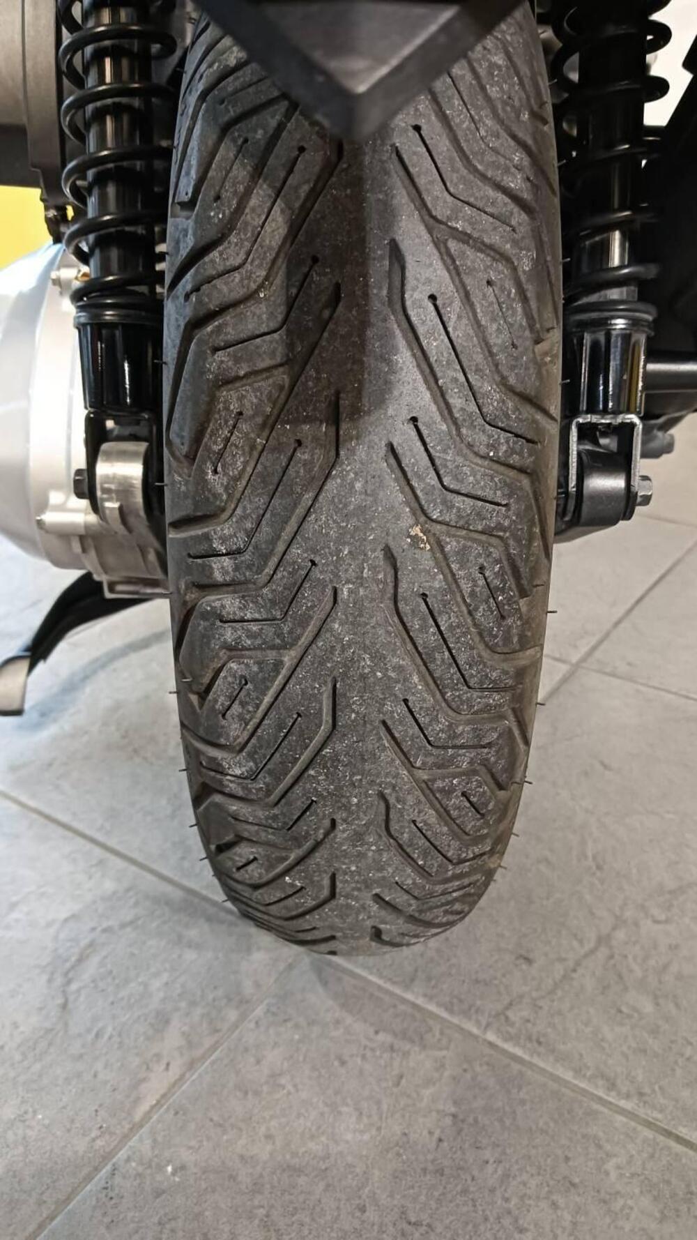 Honda ADV 350 (2022 - 24) (8)