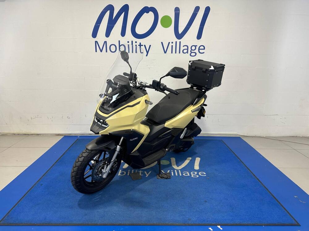 Um Italia Rockville 125 (2025 - 26) (6)