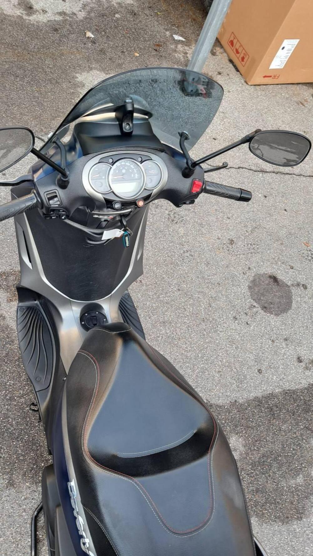 Piaggio Beverly 350 S ABS (2019 - 20) (5)
