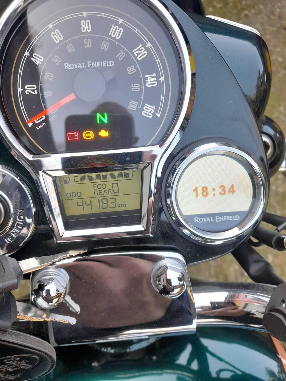 Royal Enfield Classic 350 (2021 - 26) (5)